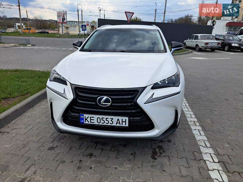 Позашляховик / Кросовер Lexus NX 2017 в Дніпрі