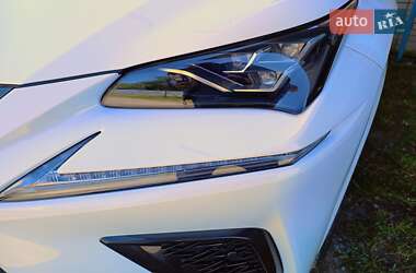 Внедорожник / Кроссовер Lexus NX 2020 в 