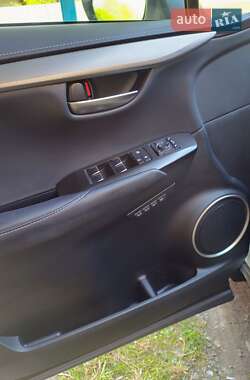 Внедорожник / Кроссовер Lexus NX 2020 в 