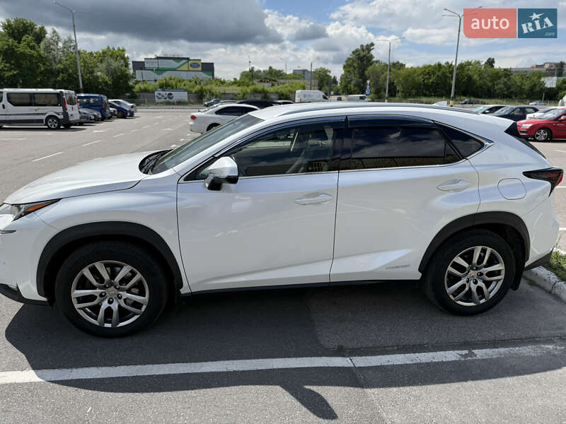 Внедорожник / Кроссовер Lexus NX 2017 в Киеве