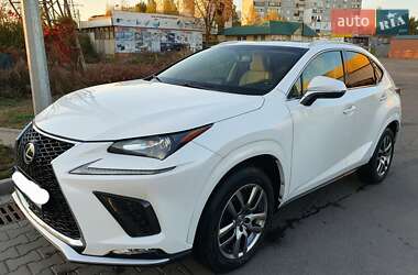 Внедорожник / Кроссовер Lexus NX 2016 в 
