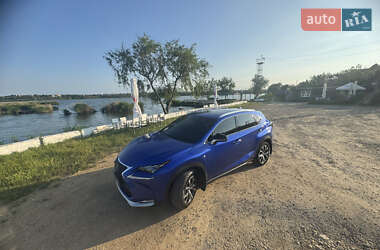 Позашляховик / Кросовер Lexus NX 2015 в 