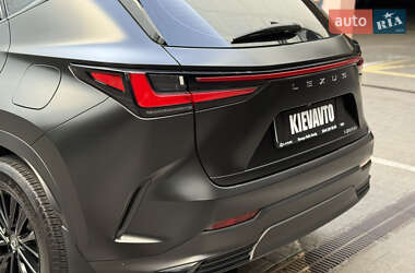 Позашляховик / Кросовер Lexus NX 2022 в 