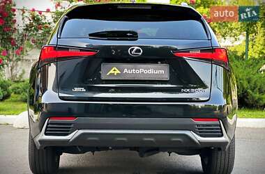 Позашляховик / Кросовер Lexus NX 2019 в 