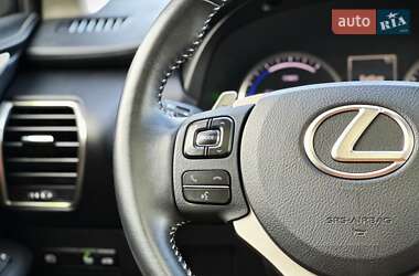 Позашляховик / Кросовер Lexus NX 2019 в 