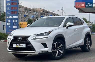 Внедорожник / Кроссовер Lexus NX 2020 в 