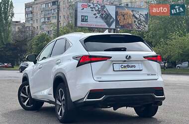 Внедорожник / Кроссовер Lexus NX 2020 в 