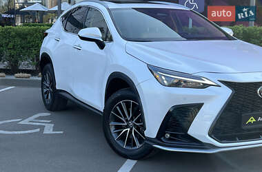 Внедорожник / Кроссовер Lexus NX 2022 в 