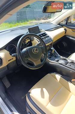 Внедорожник / Кроссовер Lexus NX 2015 в 