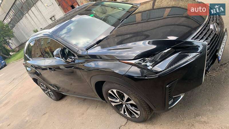 Внедорожник / Кроссовер Lexus NX 2017 в 