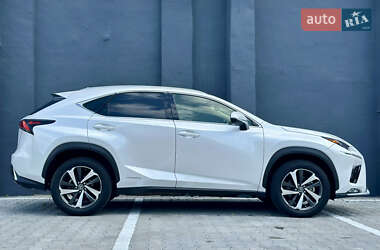 Внедорожник / Кроссовер Lexus NX 2020 в 