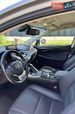 Внедорожник / Кроссовер Lexus NX 2018 в 
