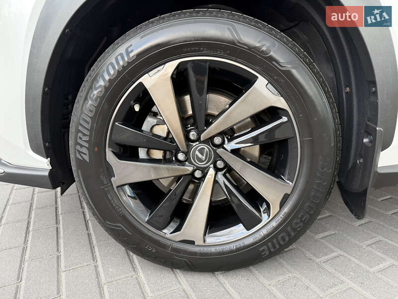 Позашляховик / Кросовер Lexus NX 2021 в Харкові