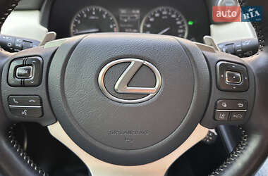 Внедорожник / Кроссовер Lexus NX 2020 в 