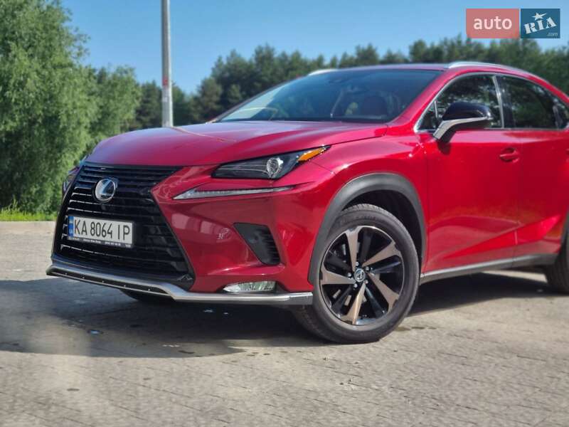 Внедорожник / Кроссовер Lexus NX 2020 в Новояворовске