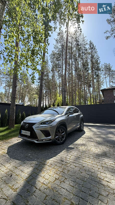 Lexus NX 2021