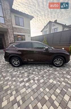 Внедорожник / Кроссовер Lexus NX 2019 в 