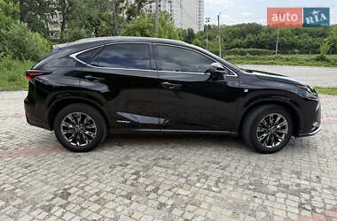 Внедорожник / Кроссовер Lexus NX 2020 в 