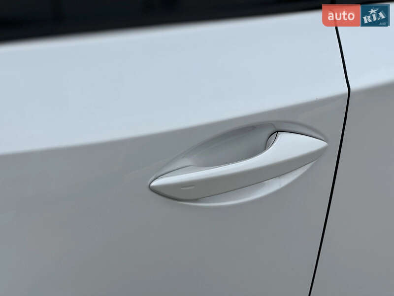 Внедорожник / Кроссовер Lexus NX 2015 в Одессе
