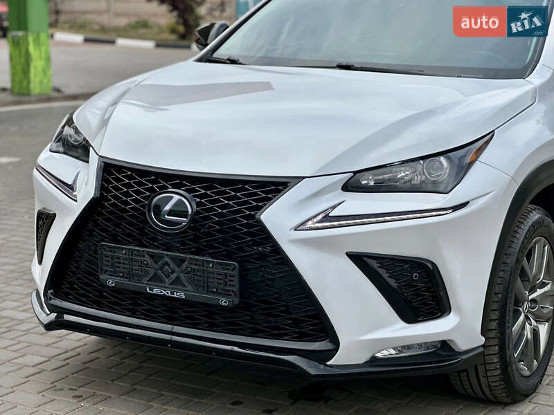 Внедорожник / Кроссовер Lexus NX 2015 в Одессе