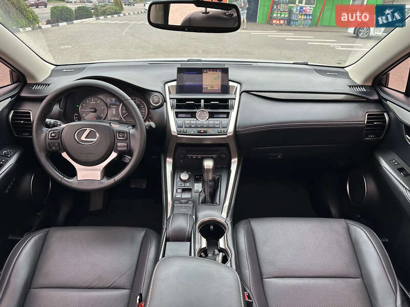 Внедорожник / Кроссовер Lexus NX 2015 в Одессе