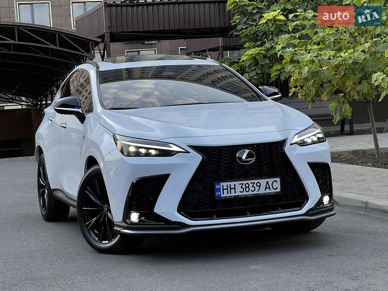 Lexus NX 2023