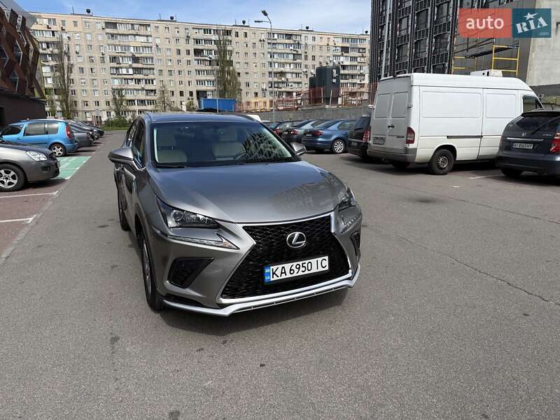 Внедорожник / Кроссовер Lexus NX 2016 в 