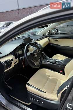 Внедорожник / Кроссовер Lexus NX 2016 в 
