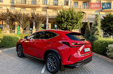 Позашляховик / Кросовер Lexus NX 2022 в 