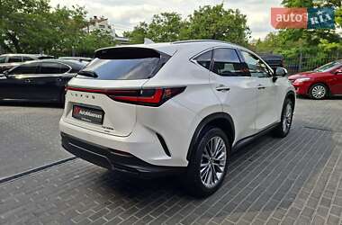 Внедорожник / Кроссовер Lexus NX 2022 в 