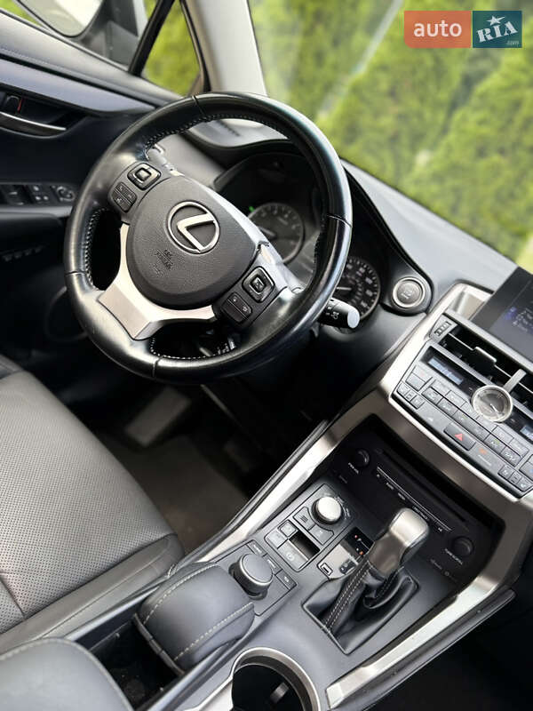 Внедорожник / Кроссовер Lexus NX 2017 в Харькове