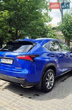 Позашляховик / Кросовер Lexus NX 2016 в 