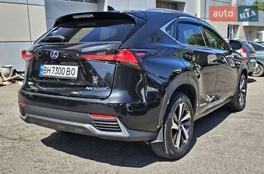 Внедорожник / Кроссовер Lexus NX 2020 в 
