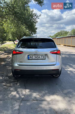 Внедорожник / Кроссовер Lexus NX 2015 в 