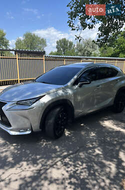 Внедорожник / Кроссовер Lexus NX 2015 в 