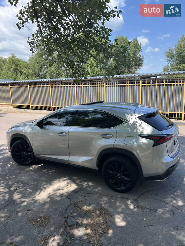 Позашляховик / Кросовер Lexus NX 2015 в Кам'янському