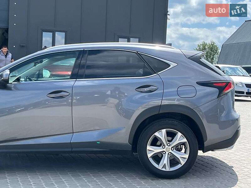 Внедорожник / Кроссовер Lexus NX 2016 в Львове