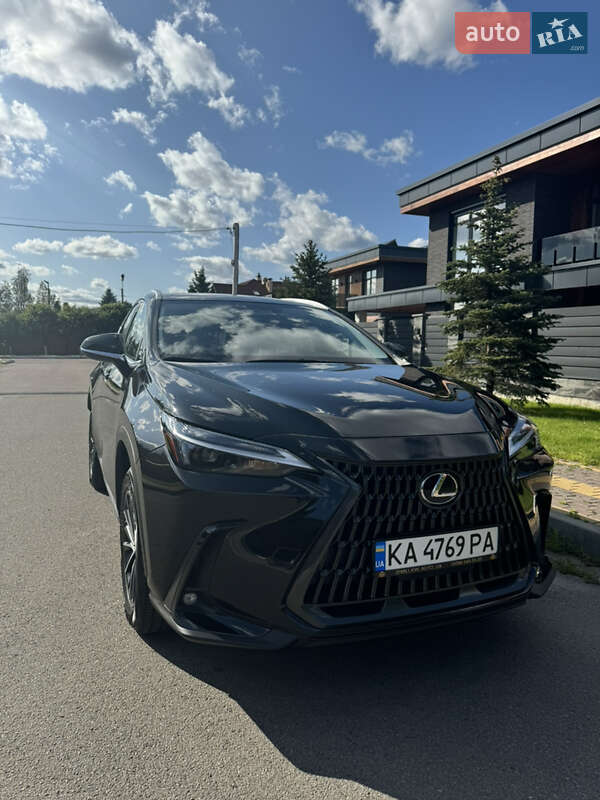 Позашляховик / Кросовер Lexus NX 2022 в 