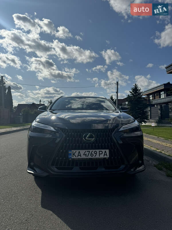 Внедорожник / Кроссовер Lexus NX 2022 в Киеве