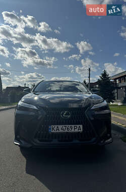 Позашляховик / Кросовер Lexus NX 2022 в 