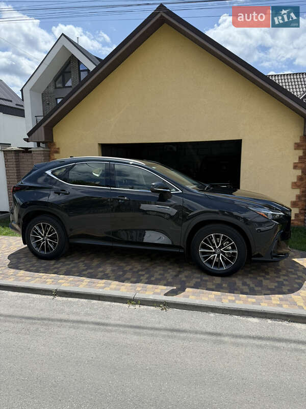 Внедорожник / Кроссовер Lexus NX 2022 в Киеве