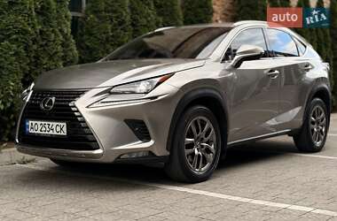 Внедорожник / Кроссовер Lexus NX 2018 в 
