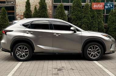 Внедорожник / Кроссовер Lexus NX 2018 в 