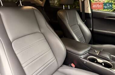 Внедорожник / Кроссовер Lexus NX 2018 в 
