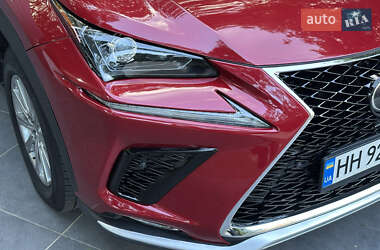 Внедорожник / Кроссовер Lexus NX 2019 в 