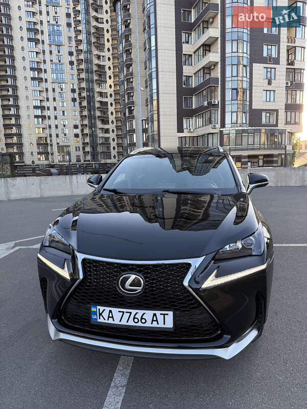 Позашляховик / Кросовер Lexus NX 2015 в 