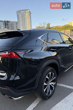 Позашляховик / Кросовер Lexus NX 2015 в 