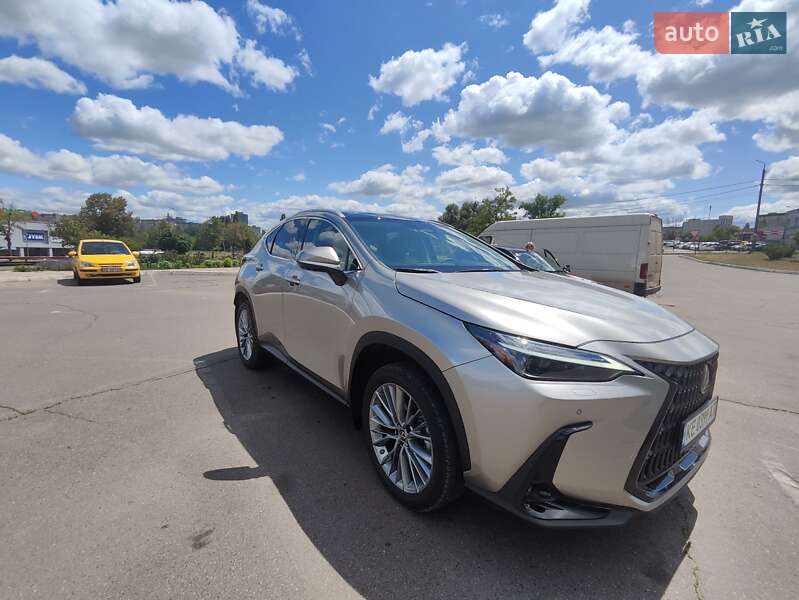 Внедорожник / Кроссовер Lexus NX 2022 в Кривом Роге