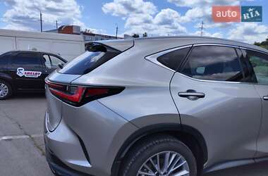 Позашляховик / Кросовер Lexus NX 2022 в 