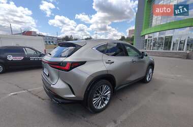 Позашляховик / Кросовер Lexus NX 2022 в 
